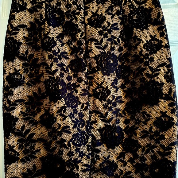 Vero Moda Lace Skirt 34 - Picture 2 of 6